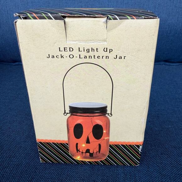 Cracker Barrel Other - Cracker Barrel LED Light Up Jack O Lantern Jar Halloween Orange Pumpkin w/ Box